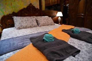 Queen Margarrett House - Riverine Diamond - 4