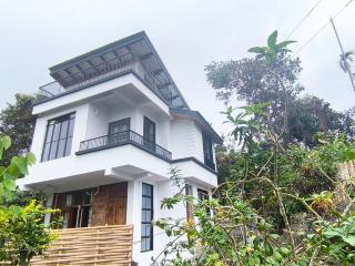 West corner homestay - 9