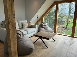 The Loft, 1 bed space with private parking - 8