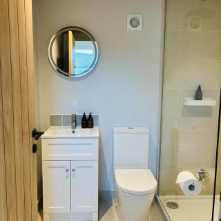 The Loft, 1 bed space with private parking - 6