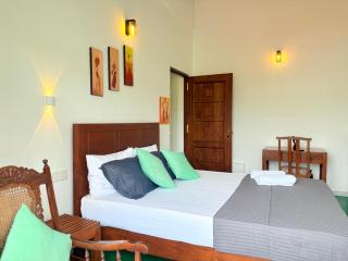 Browns Hill Bliss - 3