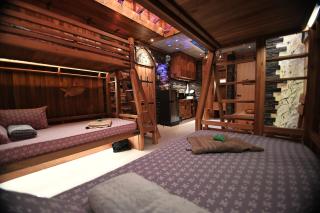 Chamber of Sir Gawain - Riverine Diamond - 9
