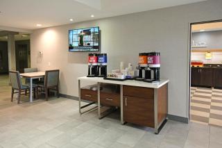 Hampton Inn Lima - 8