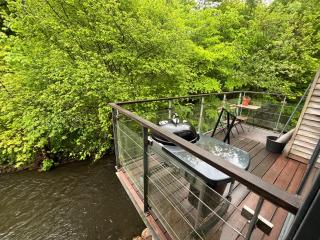 Vejle Riverview Stay with Private Balcony And Free Parking - 0