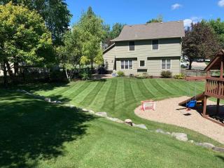 Chanhassen Family Landing - Holiday Home - 9