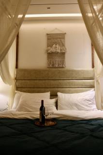 Luxury Urban Nest by Noir Haus - 7