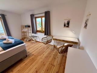 Großzügiges Apartment mit Bergblick und Balkon nahe Chiemsee - 1