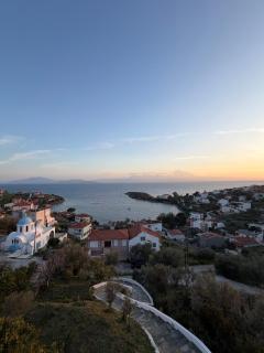 Blue Horizon Balcony - 9