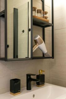 Quiet apartment 6 min walk to metro - 4 stops to Opera - 2