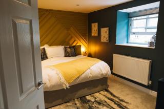 Snowdon Studio Apartment - 4