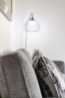 Pet-Friendly 3BR Garden House Free Parking Cardiff - 5