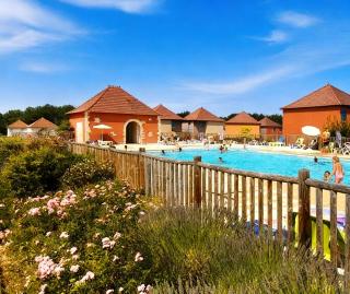 Appartement T3 avec terrasse, piscine et parking à Prayssac - 9
