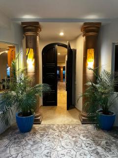 3 King BR Villa with Infinity Pool and Panoramic Views - 2