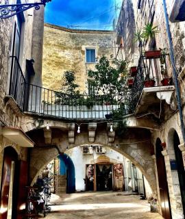 L'Incanto del Borgo Antico- Locazione Turistica - Bari - 9