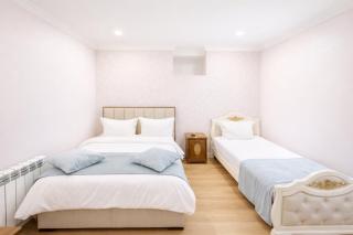 Old Yerevan by IGIT - 5