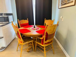 StayMaple Bungalow House-Free WiFi & Free Parking - 3