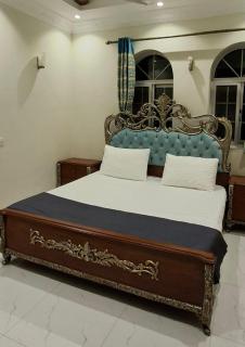 4 Bedroom House DHA Ph 6 near PKLI, Raya & Dolmen - 3