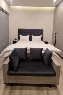 4 Bedrooms Luxury & Modern Full Home In DHA Phase 6 Neat PKLI, Raya & Dolmen - 6