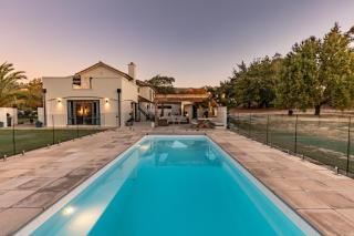 Indulge in Luxury with Views, Pool & Private Oasis - 9