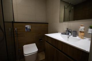 Central 2BR Apt Yas F1 Circuit - 0