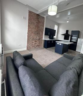 Spacious City Apartment with Parking - 8