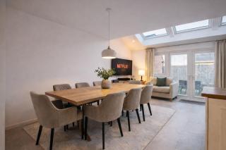 Mantons Living - Spacious 4 Bedroom Contractor & Corporate House - 6