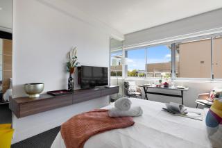MACL713/28P - Harbourview Studio - Sydney - 8