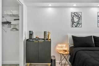 Stylish Brickell Studio - Pool, Gym & Great Views - 1