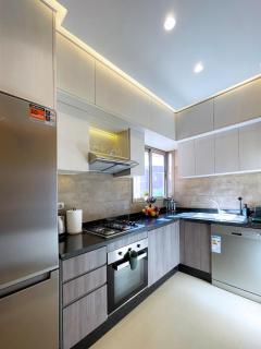 Deluxe 3-bedrooms apt on Golf Course - 8