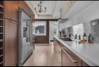 Spacious Tromsø House, 3 Bedrooms, 5min City Center, Parking - 4