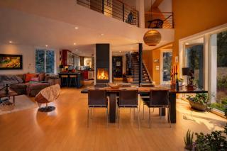 Modern Glass House with Firepit, Views & Private Retreat - 7