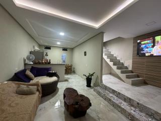 Casa para temporada com Piscina - 0