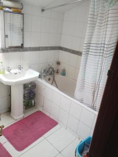 Room 3, 34 Morris Road E14 - 2