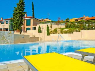 Apartment in Cogoleto with pool - 2