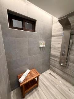 Luxury Gold Coast Aruba Condo Pool & Gym - 2