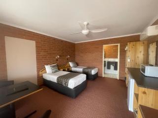 Edithburgh Seaside Motel - 1