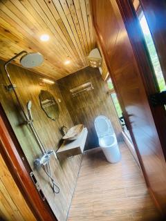 2 romantic bedrooms, 1 living room, pickleball - 1