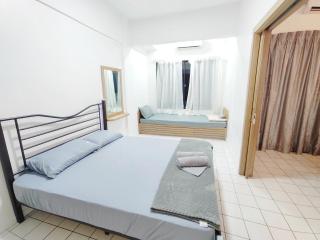 Luxpro Beachfront Homes Port Dickson - 4