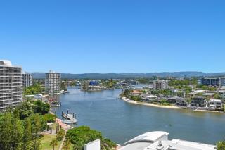 Apt 3082 - Chevron Towers - Surfers Paradise - 3