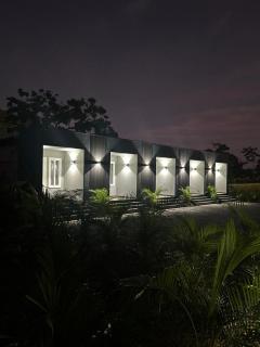 Apartaments in Sandy Bay - 1