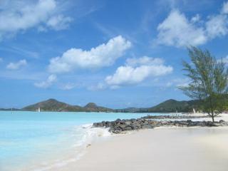 Winter Escape with Seaview - Private Balcony & Fast WiFi - 2