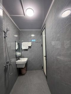 New Hotel Thiên Cầm - 9