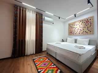 Ulli Oy Boutique Hotel & Terrace - 9