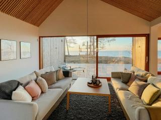 Beachfront Villa With Sea Views In Äspet - 5