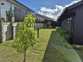 New Modern Taupo Escape just minutes from Township - 8