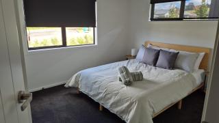 New Modern Taupo Escape just minutes from Township - 3