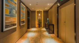 Qingdao Elegance Hotel - 4