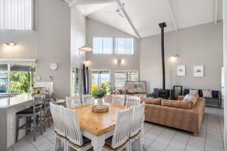 Seaview Beach House by Peppy Beach Retreats® - 6