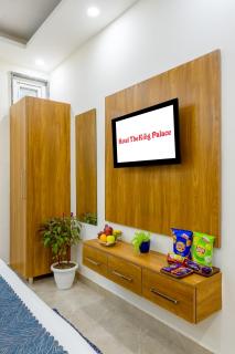 Hotel The King Palace Free Pick up From Nizamuddin Railway Station - 4