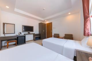 Dolphin Bay Hotel Nha Trang - 9